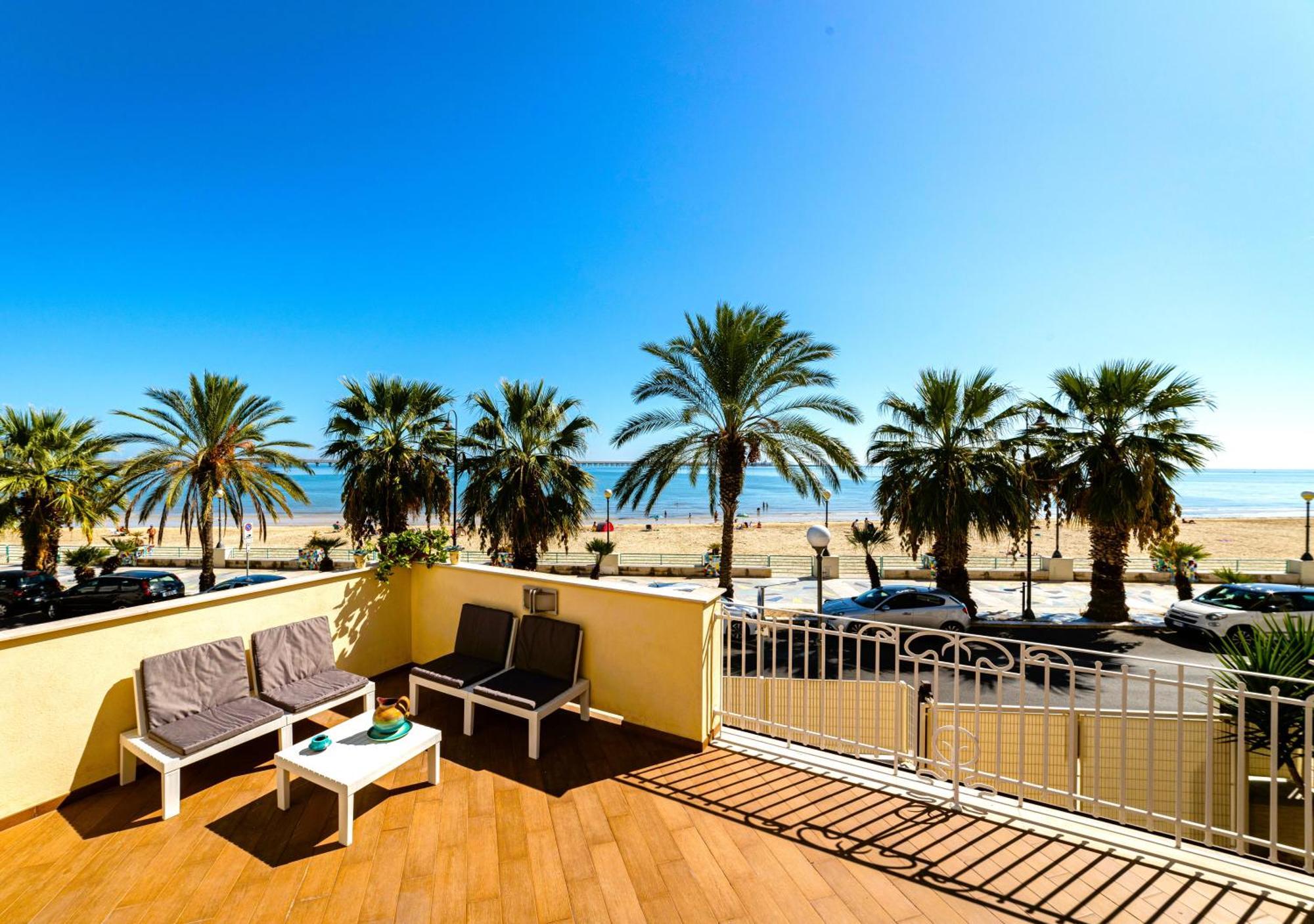 Mare E Castello Apartment Manfredonia Exterior foto