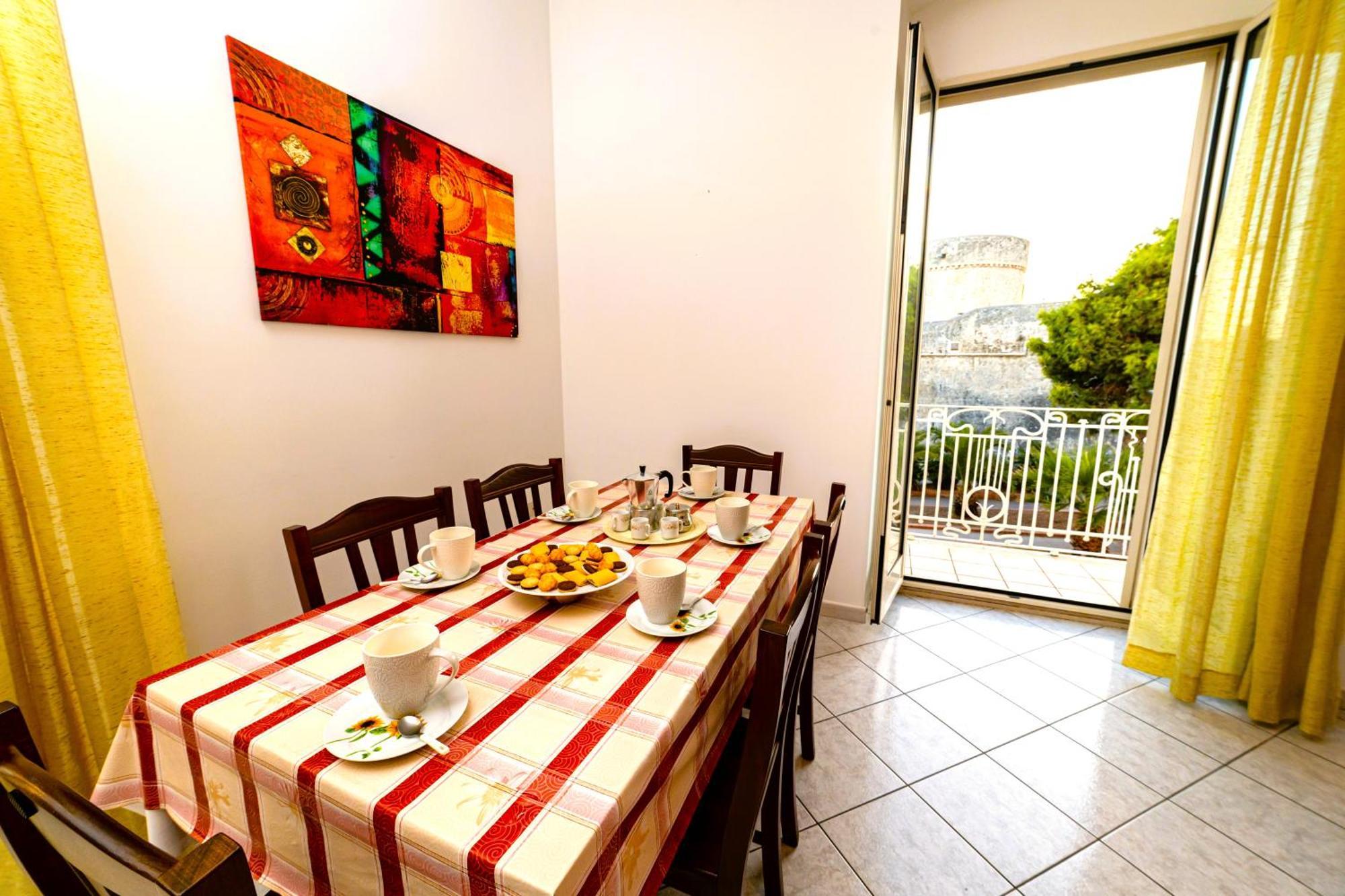 Mare E Castello Apartment Manfredonia Exterior foto