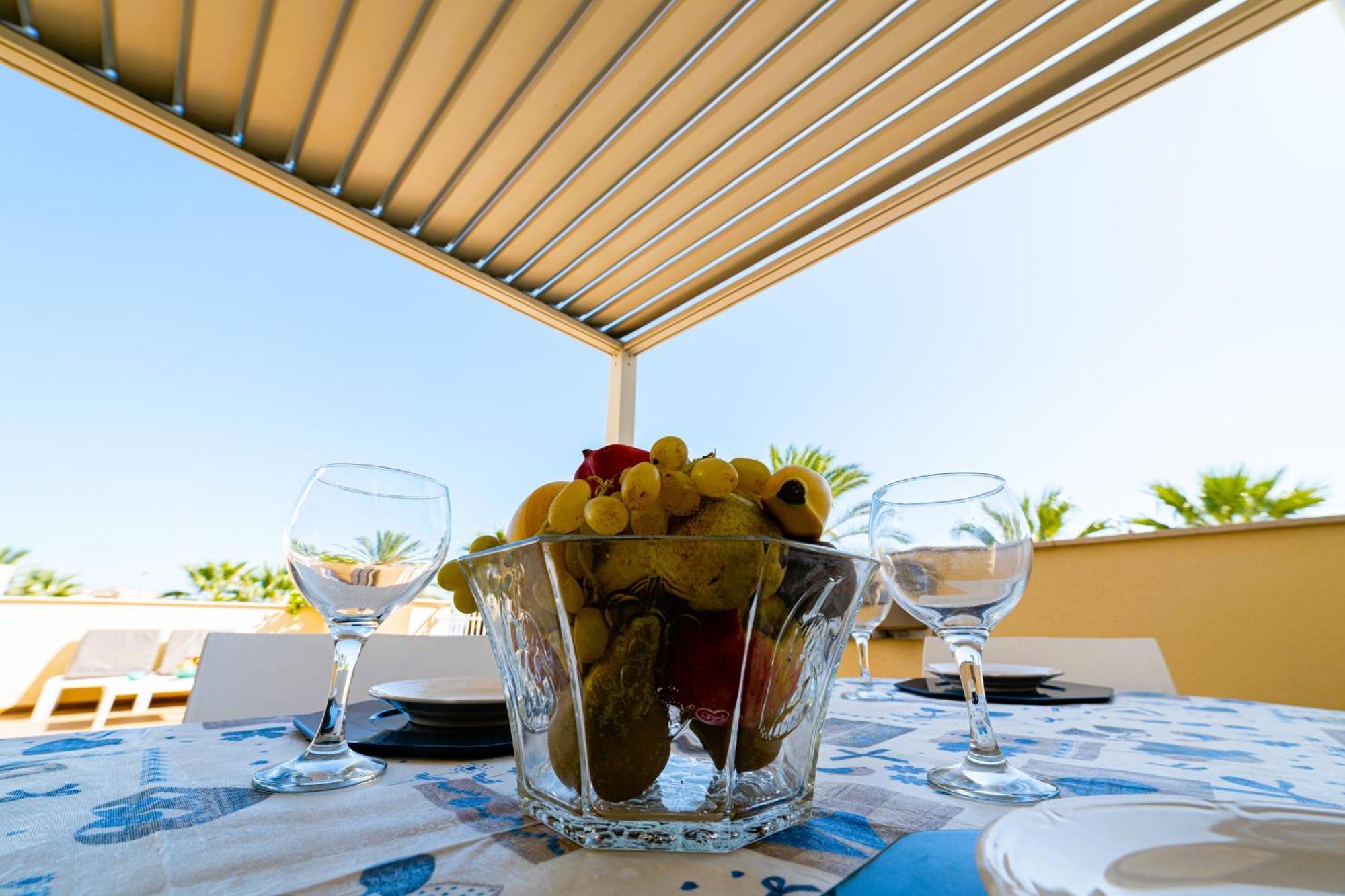 Mare E Castello Apartment Manfredonia Exterior foto