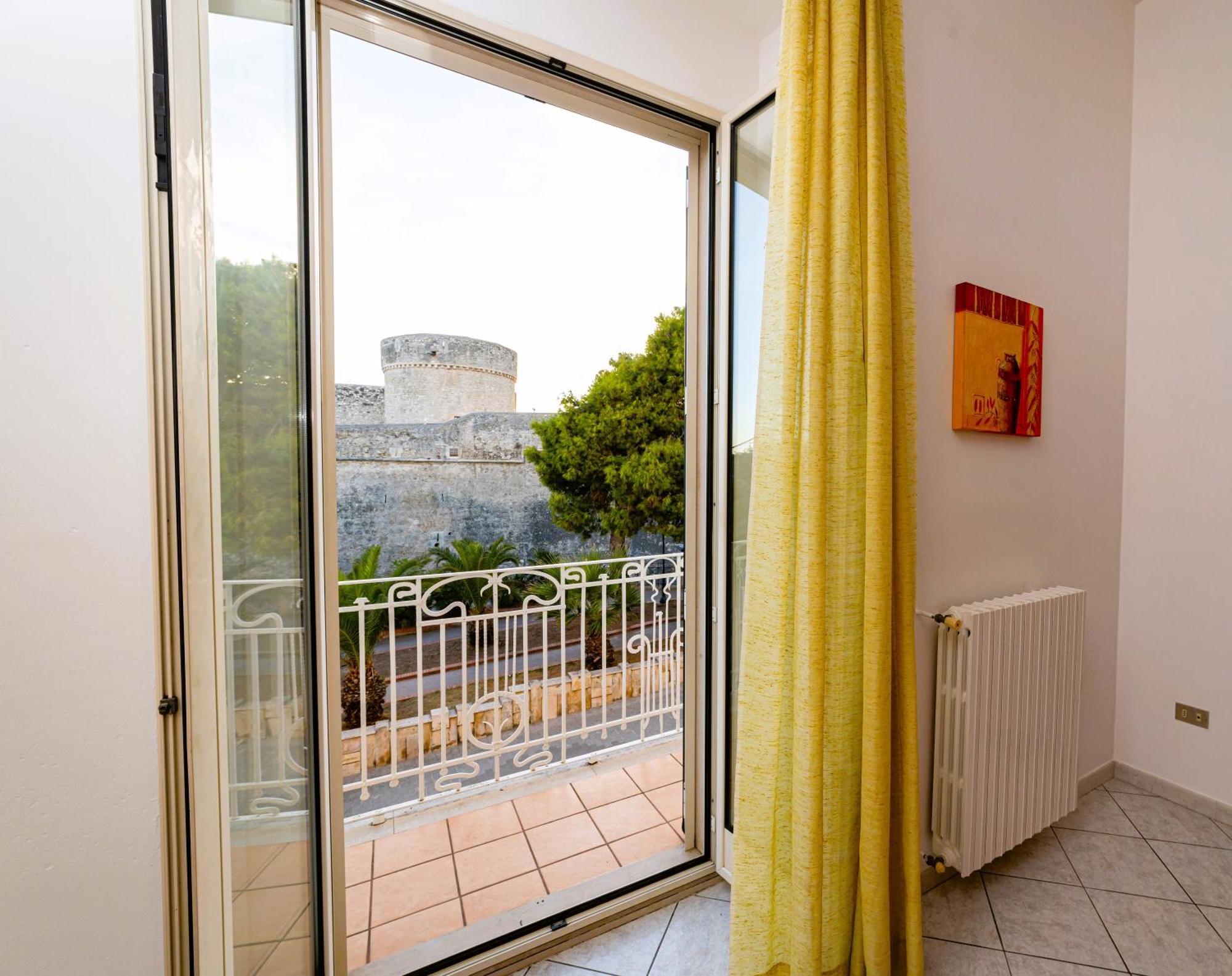 Mare E Castello Apartment Manfredonia Exterior foto