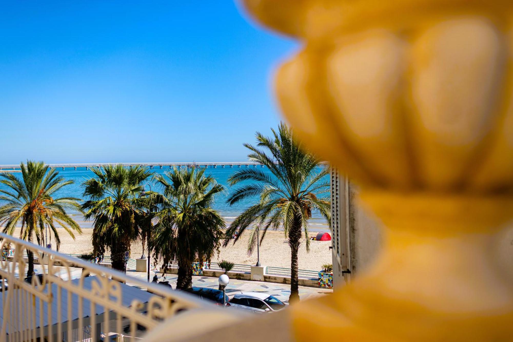 Mare E Castello Apartment Manfredonia Exterior foto
